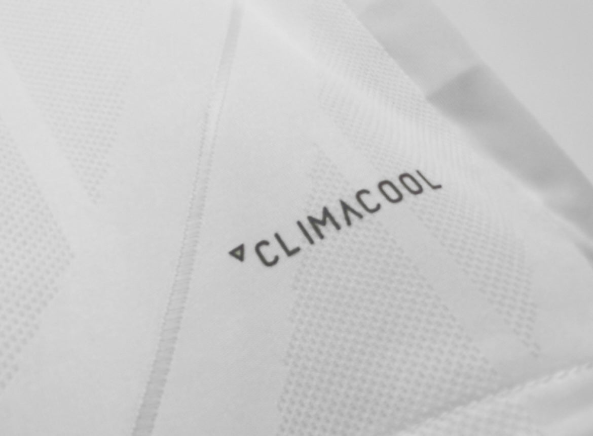Maillot Rétro Real Madrid 2017-18 Domicile Manches Longues