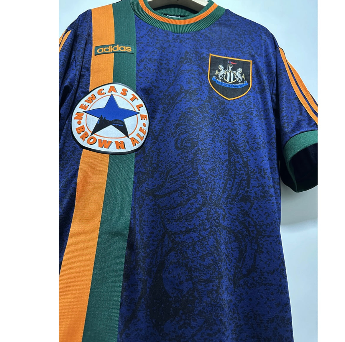Maillot Rétro Newcastle 1997-98 Extérieur