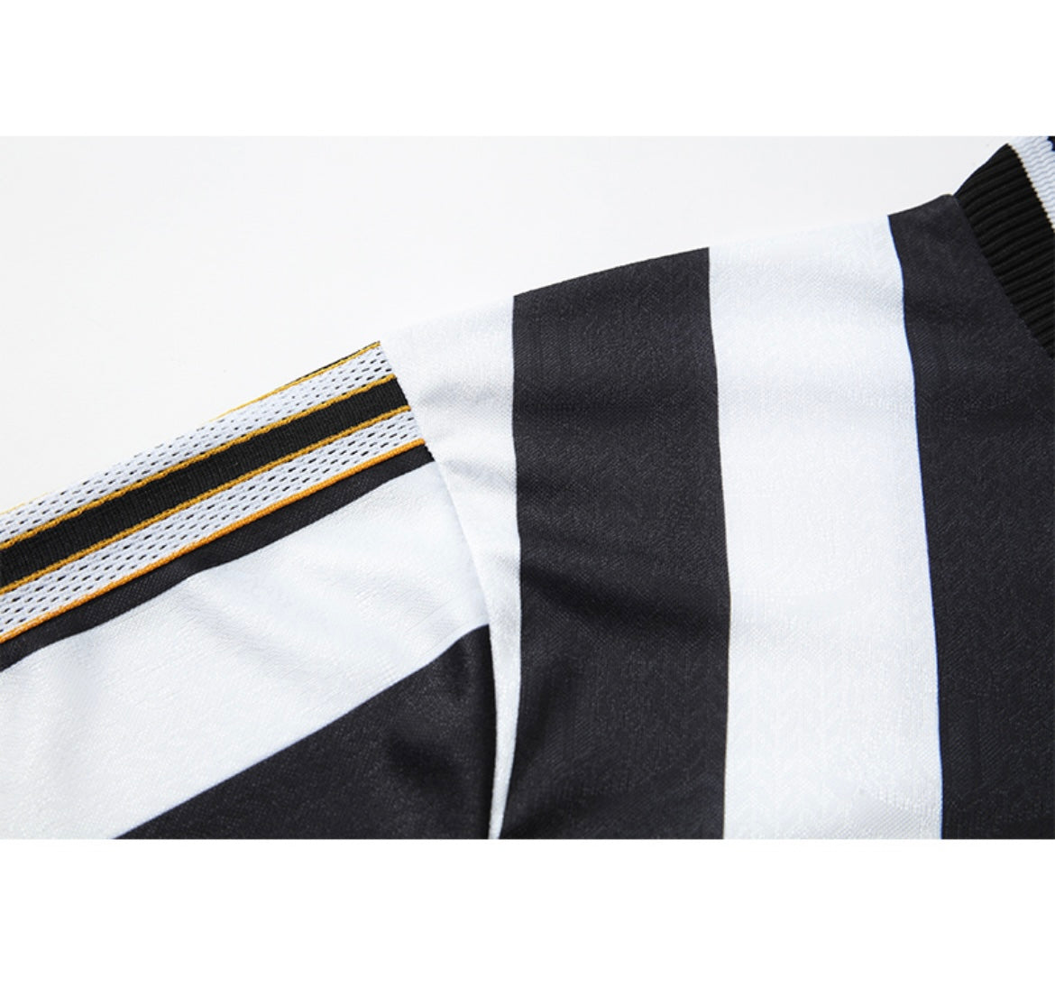 Maillot Rétro Newcastle 1997-98 Domicile Manches Longues