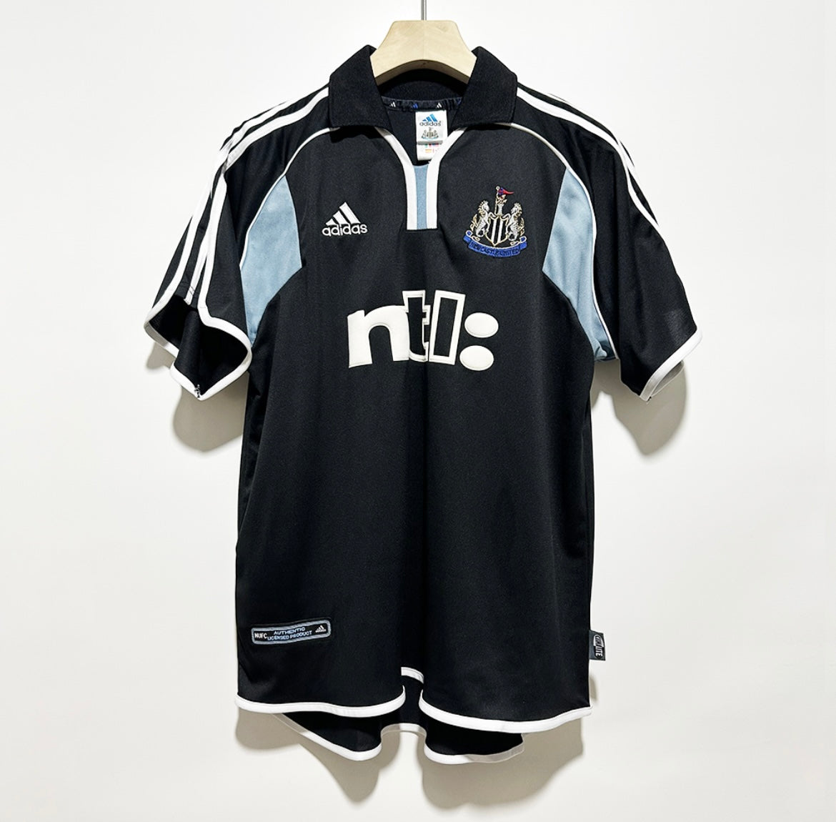 Maillot Rétro Newcastle 2000-01 Extérieur