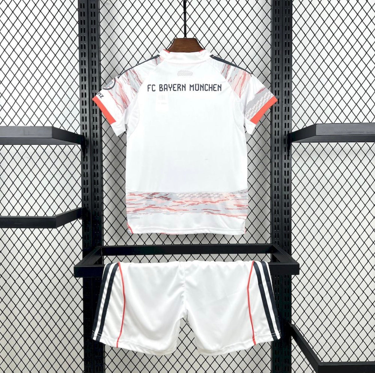 Kit Enfant Bayern Munich 2025-26 Extérieur