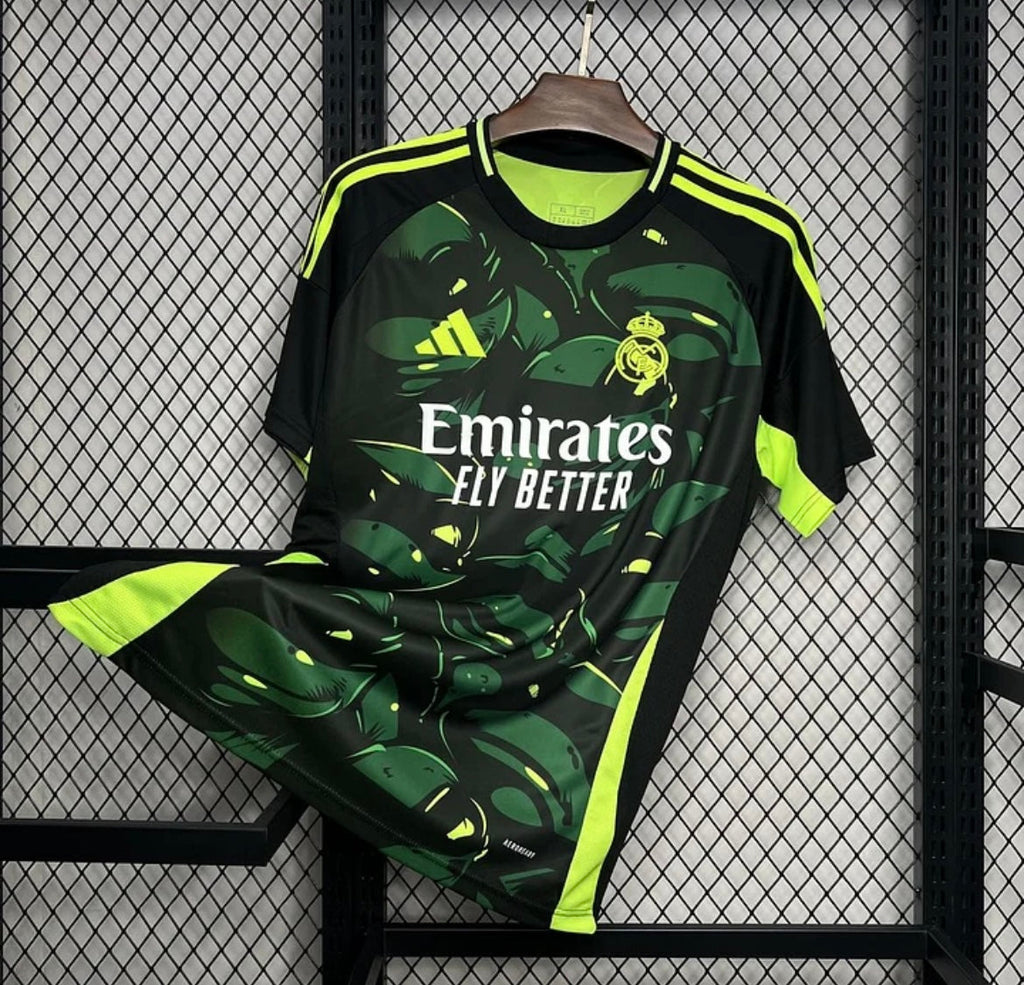 Maillot Real Madrid 2024-25 Concept V8