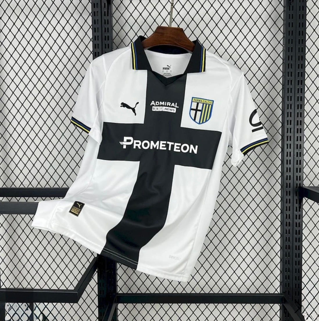Maillot Parme 2025-26 Domicile
