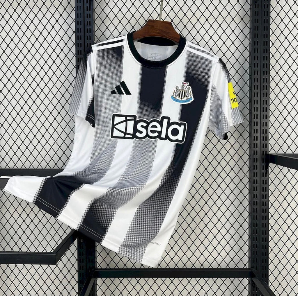 Maillot Newcastle 2025-26 Domicile