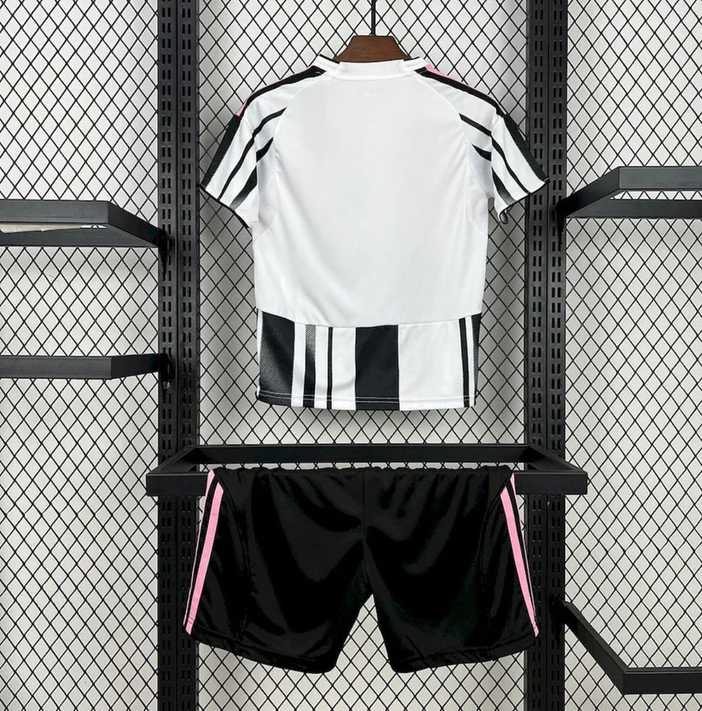 Kit Enfant Juventus 2025-26 Domicile
