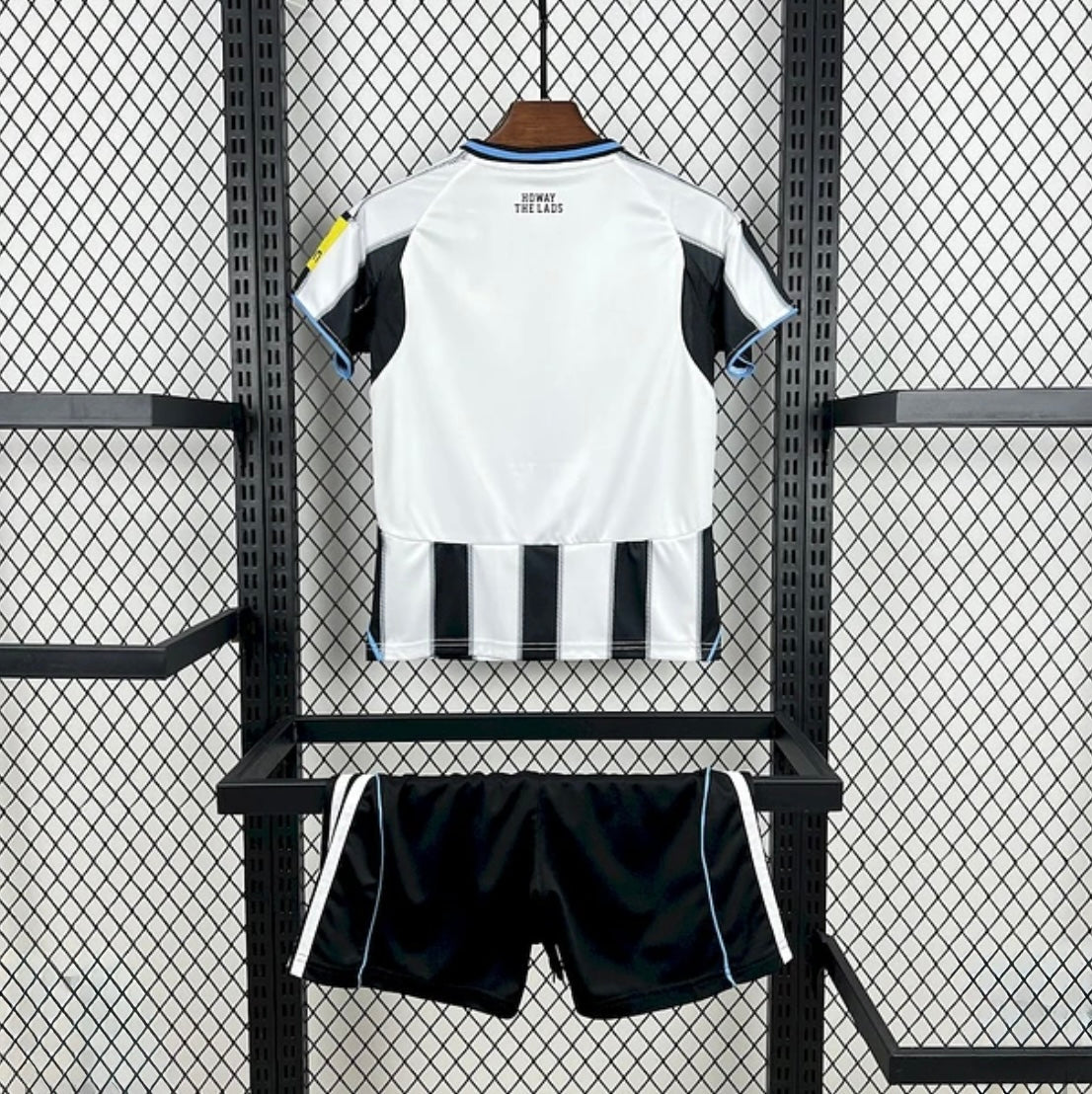 Kit Enfant Newcastle 2025-26 Domicile