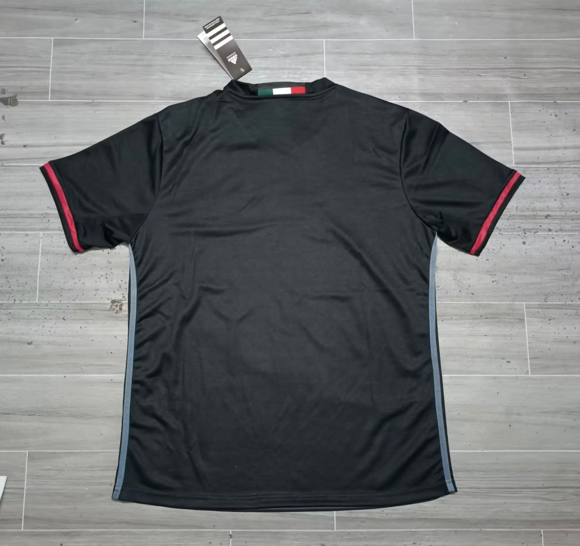 Maillot Rétro AC Milan 2016-17 Domicile