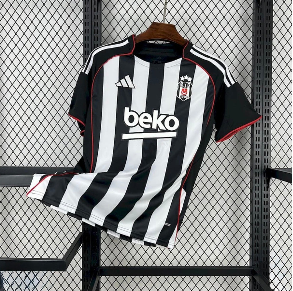 Maillot Beşiktaş 2025-26 Domicile