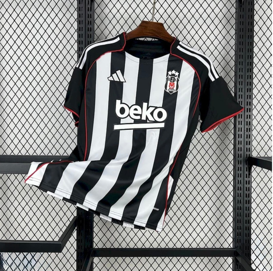 Maillot Beşiktaş 2025-26 Domicile