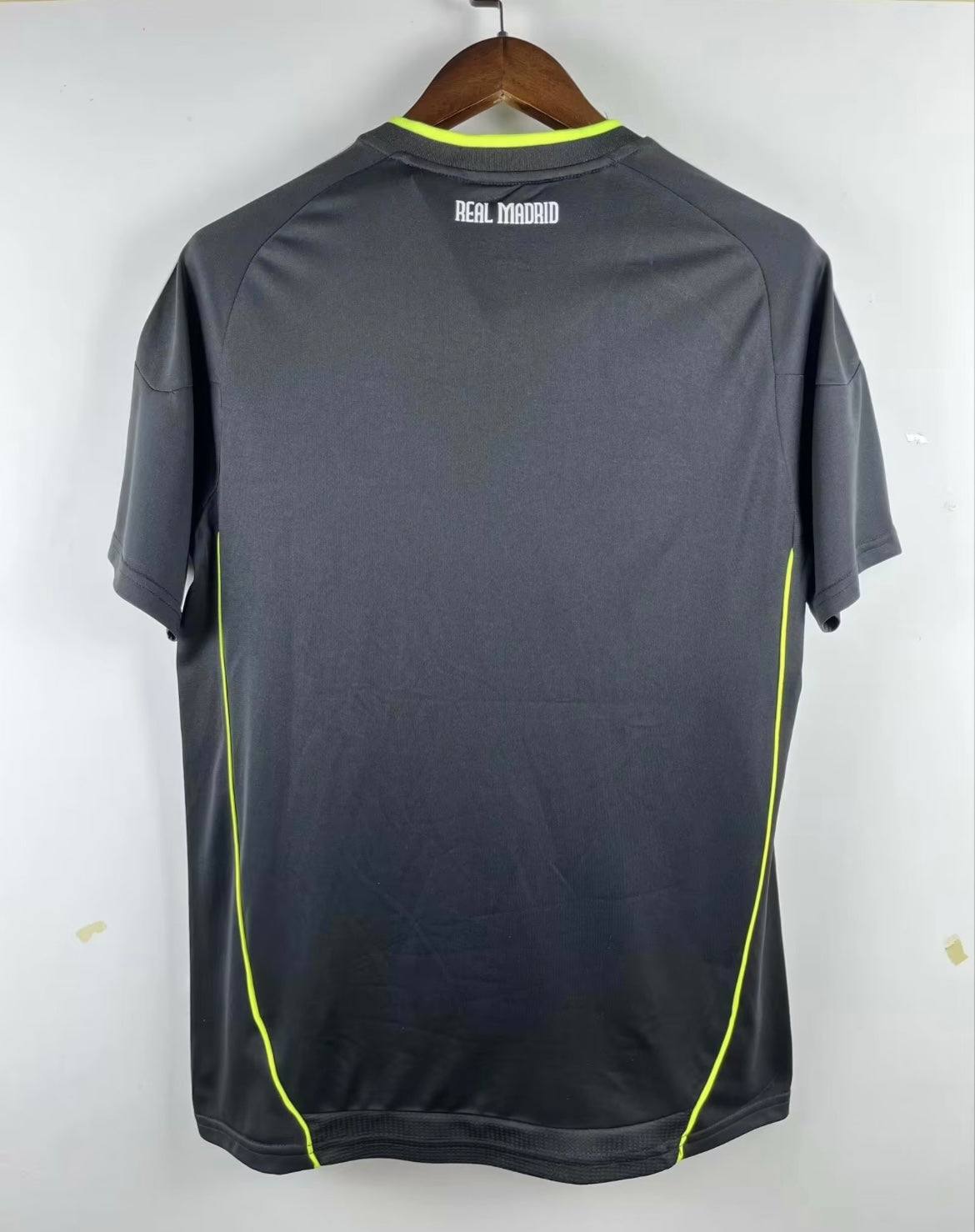 Maillot Rétro Real Madrid 2010-11 Extérieur