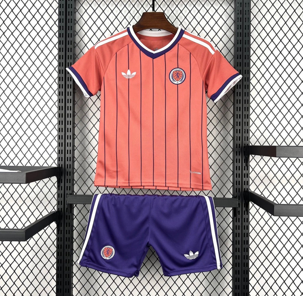 Kit Enfant Écosse 2026 Extérieur