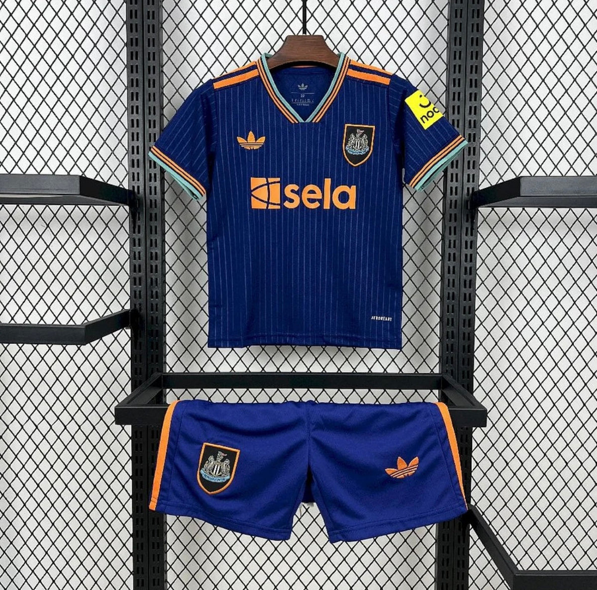 Kit Enfant Newcastle 2025-26 Third