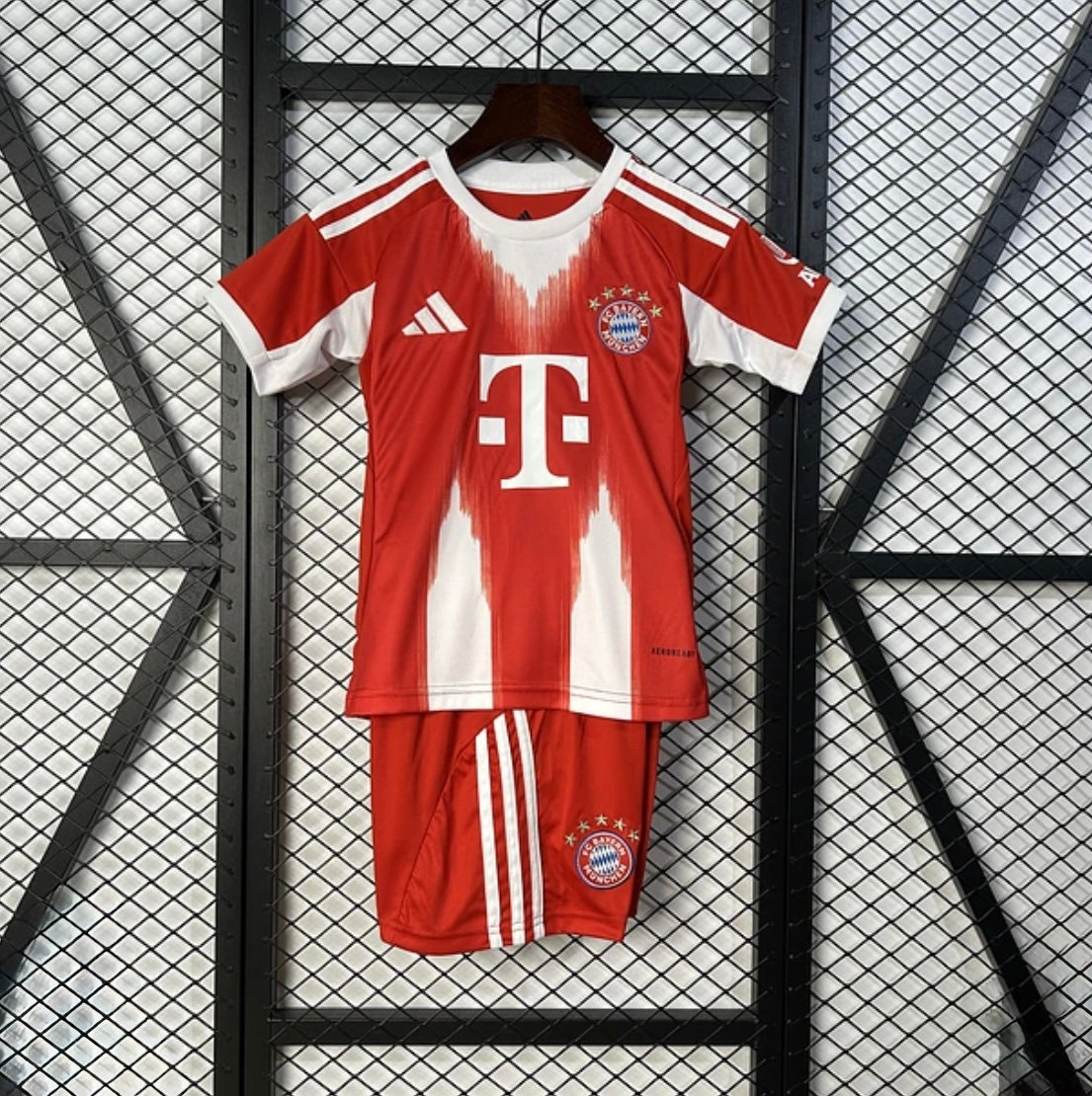Kit Enfant Bayern Munich 2025-26 Domicile