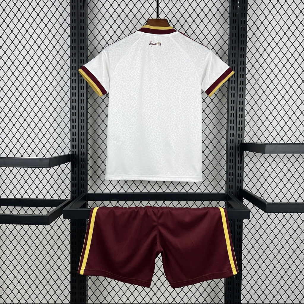 Kit Enfant Espagne 2026 Extérieur