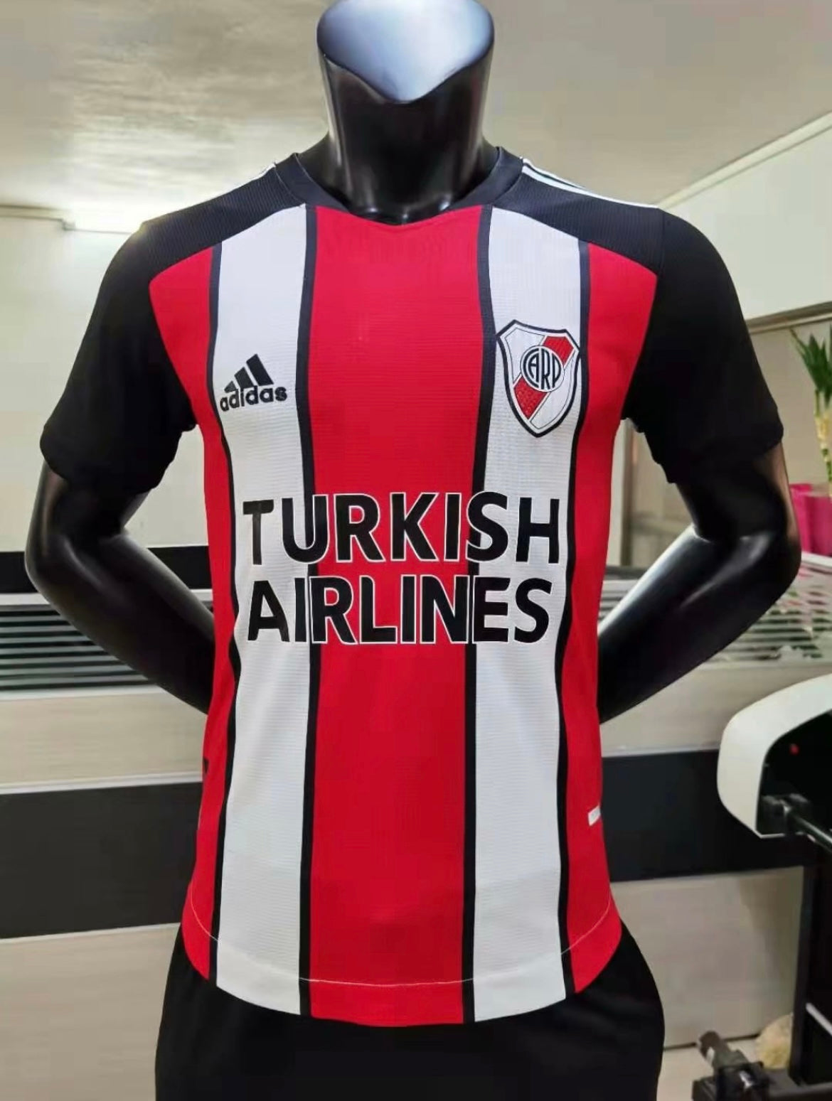 Maillot River Plate 2021-22 Domicile