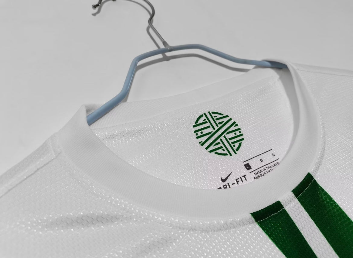 Maillot Rétro Portugal 2012 Extérieur Manches Longues