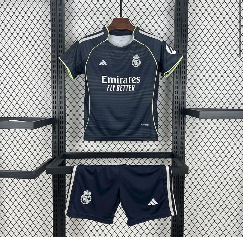 Kits Enfants Real Madrid 2025/26 Extérieur