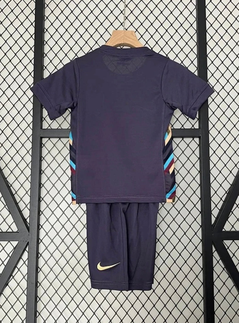 Kit Enfant Angleterre 2024 Extérieur