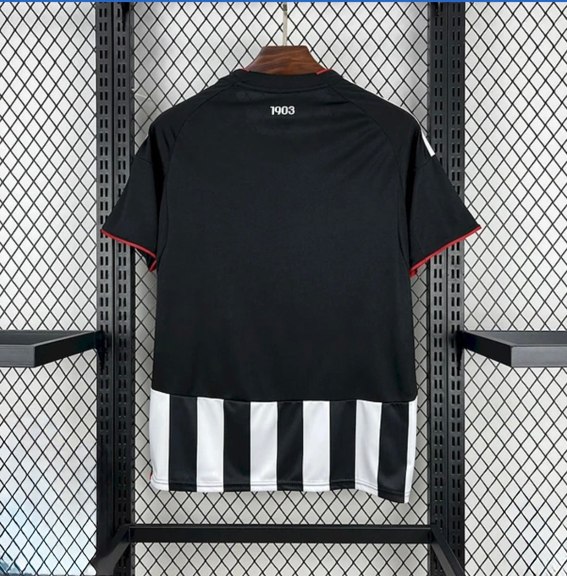 Maillot Beşiktaş 2025-26 Domicile