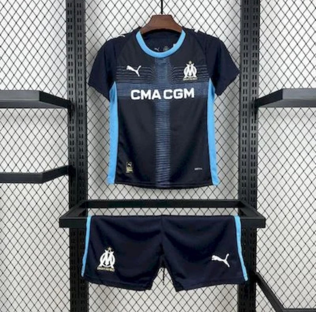 Kit Enfant OM 2025-26 Extérieur